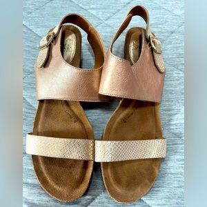 Sofft rose gold leather wedge sandals